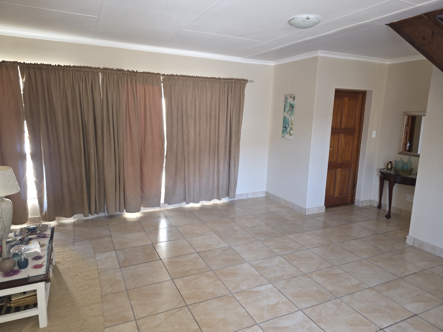 6 Bedroom Property for Sale in Dana Bay Western Cape